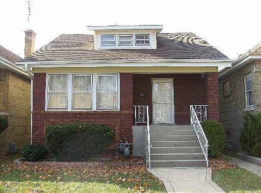 1st image of 2646 S Clarence Ave