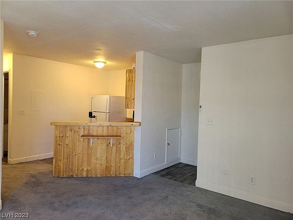 2nd image of 460 Elm Dr Unit 101