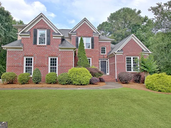 235 Longmead Dr, Fayetteville, GA 30215