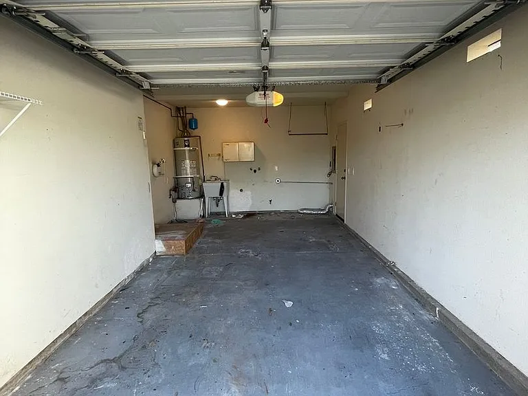 1854 Missouri St — Photo 24