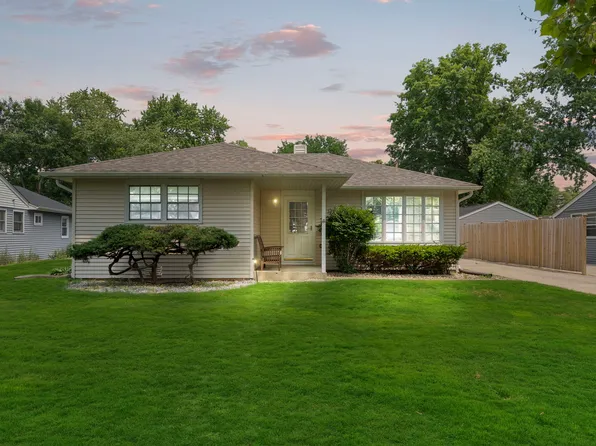 3604 Dove St, Rolling Meadows, IL 60008