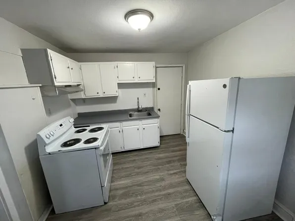 502 Oak St, Old Forge, PA 18518