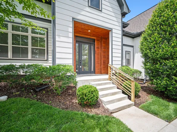 635 Nashua Ln, Nashville, TN 37209