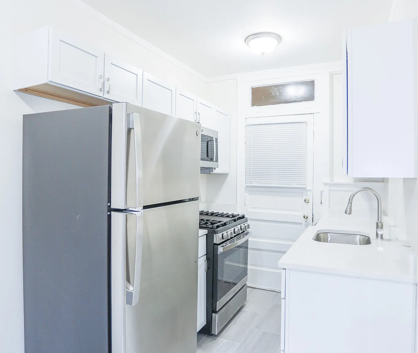 Studio, 425 sqft, $1,400 — Photo 4