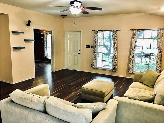 4th image of 1020 Balanced Rock Pl