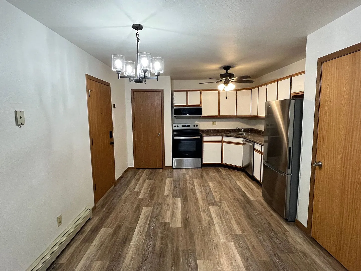 2720 Washington Ave — Photo 2