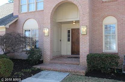 2nd image of 8809 Southlea Ct