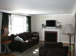 4624 W 72nd St, Prairie Village, KS 66208