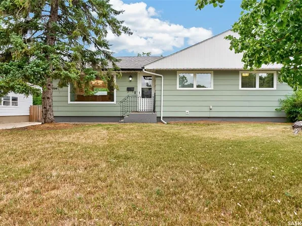 1054 Grace STREET, Moose Jaw, SK S6H 3C3