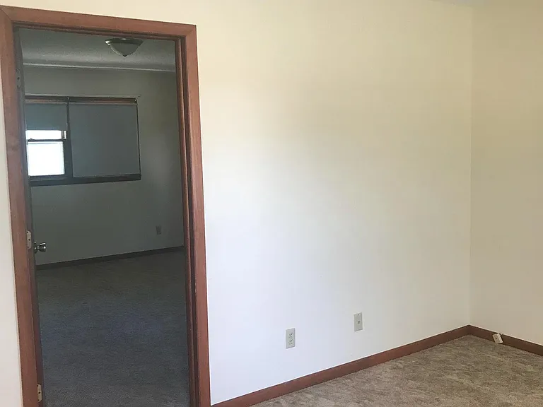306 Gracie St #4 — Photo 3