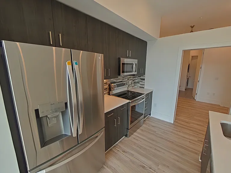 2441 Campus Shore Dr #307 — Photo 6