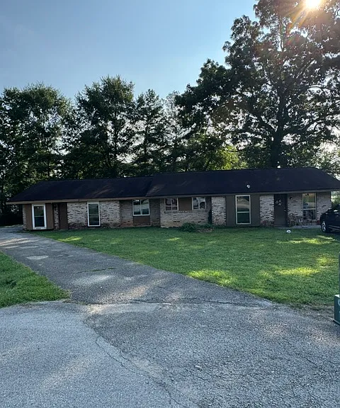 4716 Metro Park Ln #B — Photo 1