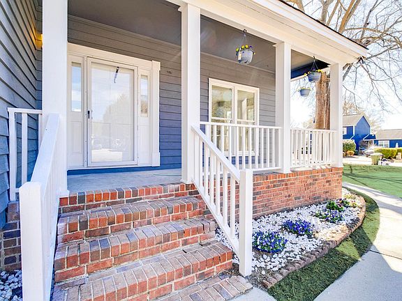 4th image of 201 Pear Tree Cir