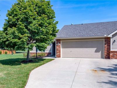 4008 Mistletoe Ct, Lawrence, KS, 66047