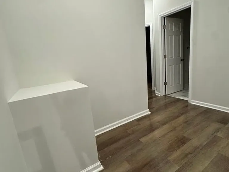 111 Blaze Dr — Photo 10