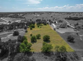 305 Aviara Ct, Poolville, TX 76487