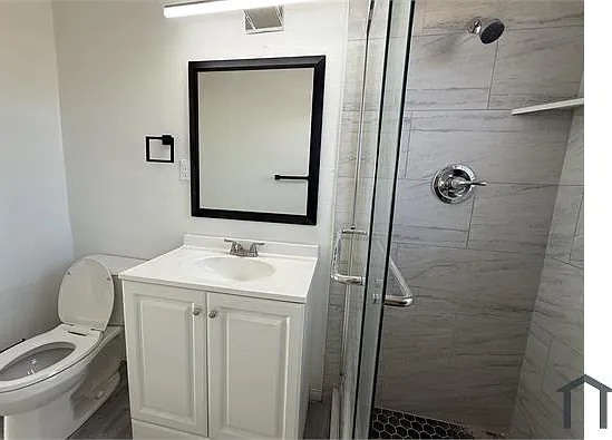 3 bed, 1300 sqft, $1,700 — Photo 3