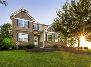 2 Trotter Ln, Clinton, PA 15026