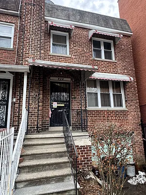 Sold by Stephen Kaufman Real Estate LLC | media 1