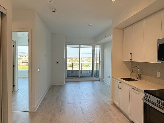 3rd image of 2450 Old Bronte Rd #410