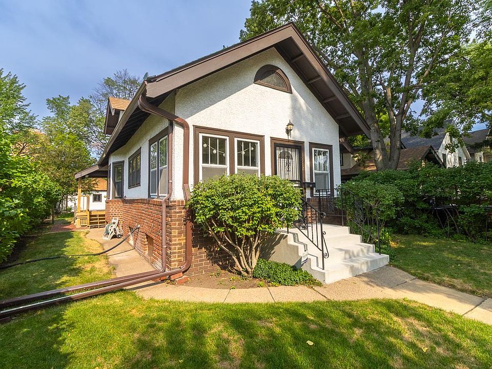 1st image of 912 30th Ave S