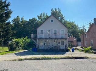 98 Arch St #1, Butler, NJ 07405