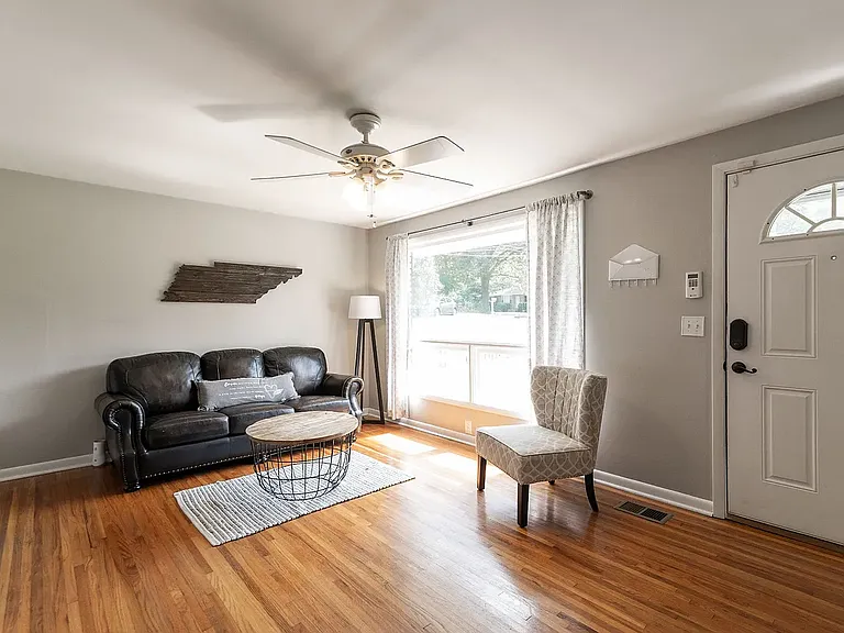 4117 Edwards Ave — Photo 5