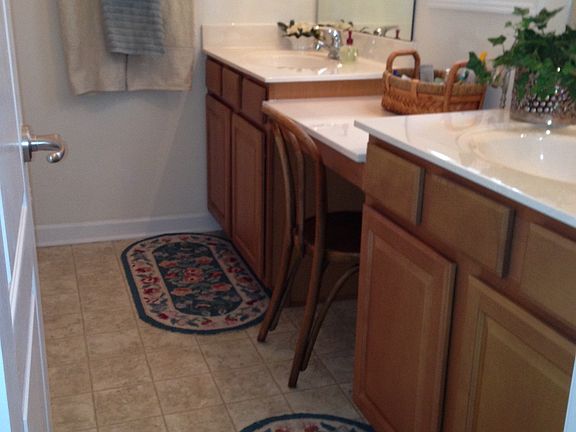 5th image of 222 Welton Way