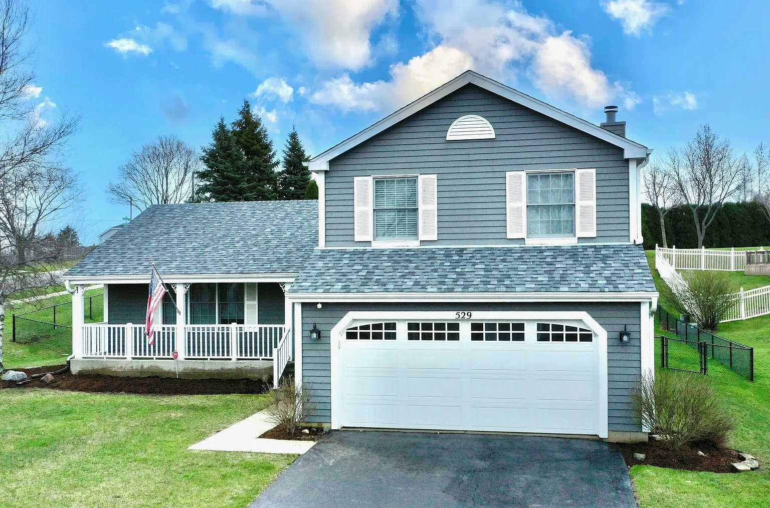 529 Flora Dr photo 1
