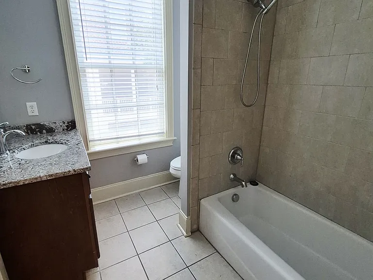 319 Berrien St — Photo 14