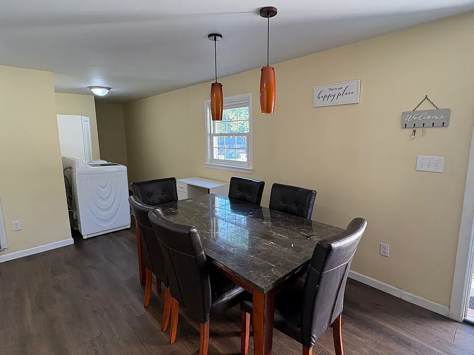 90 Landis Dr #1