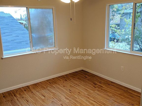 2nd image of 701 Oakland Ave #1