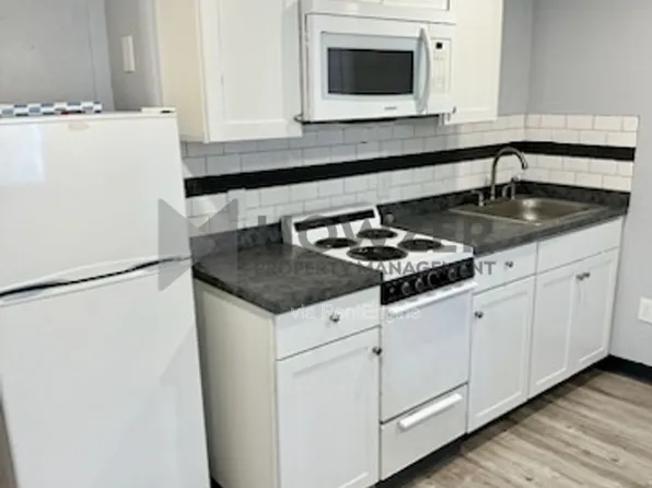 127 Park St #10, Attleboro, MA 02703