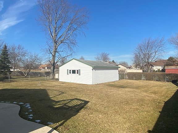 2nd image of 7448 W Hawthorne Ln