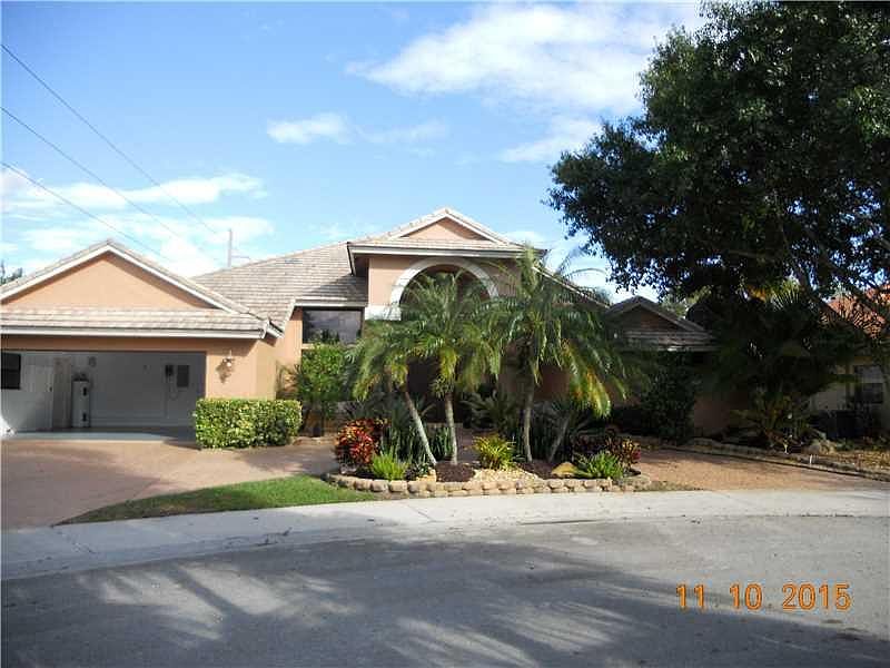 1st image of 1074 Twin Branch Ln