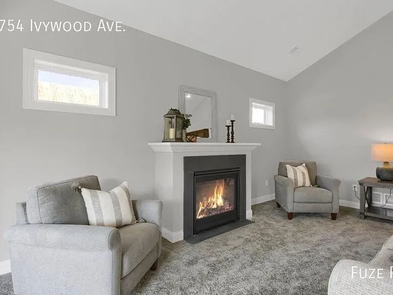 6754 Ivy Wood Ave — Photo 4