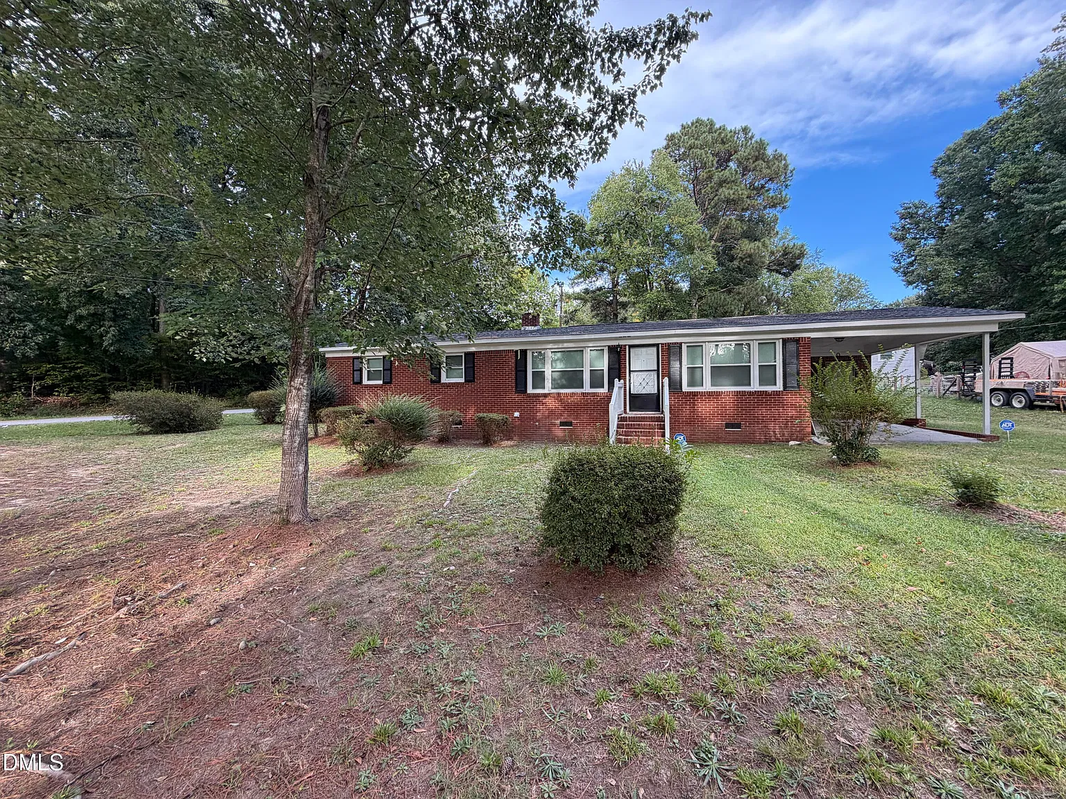 4 bed, 1.0 bath, $1,675 — Photo 2