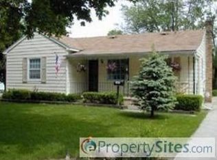 2427 Parchmount Ave, Kalamazoo, MI 49004