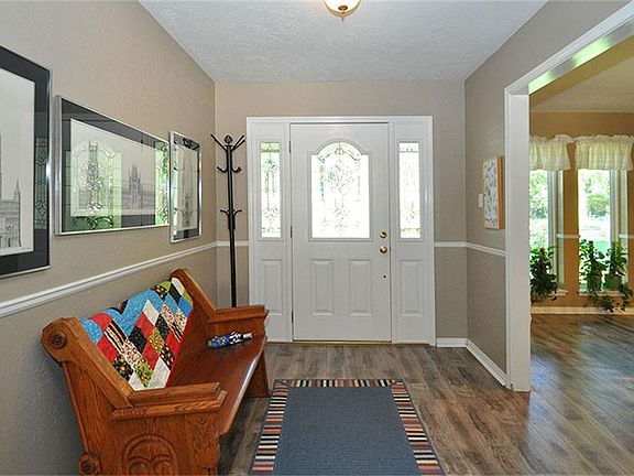 3rd image of 2411 Fir Grove Dr