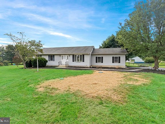 3rd image of 434 Hope Dr