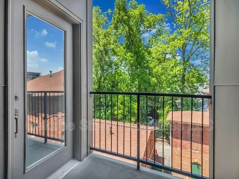 456 Parkway Dr #6 — Photo 15