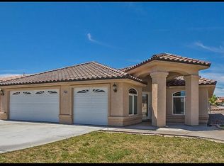 27466 Outrigger Ln, Helendale, CA 92342