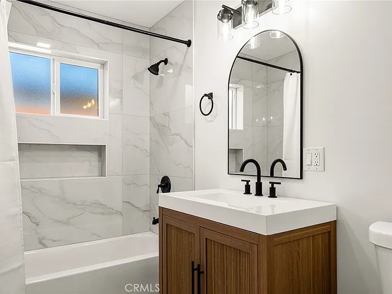 11920 Laurel Ave #A — Photo 12