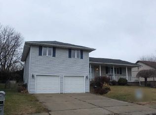 1245 Hawthorne Ave, Pekin, IL