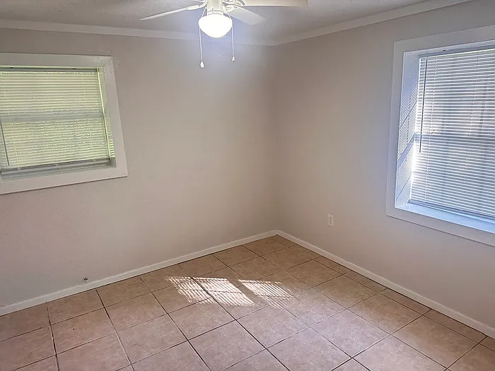 420 Lakeview Ave — Photo 9