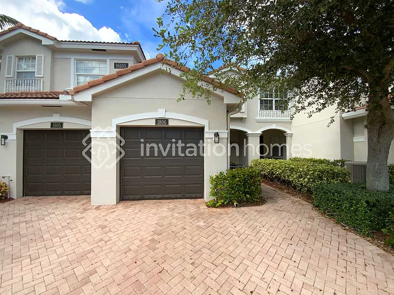 16105 Poppyseed Cir #1806 — Photo 1