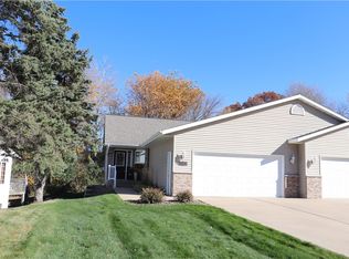 3725 Gables Ct, Eau Claire, WI 54701