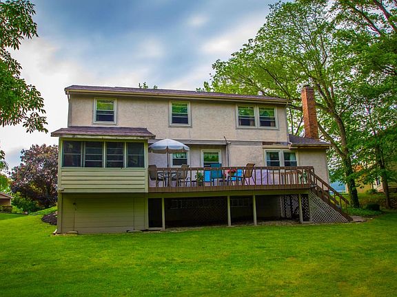 4th image of 7291 Saddletree Ct