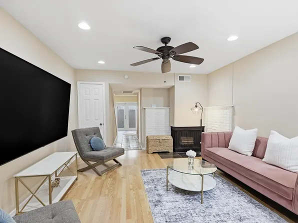 4224 Rawlins St APT 110, Dallas, TX 75219