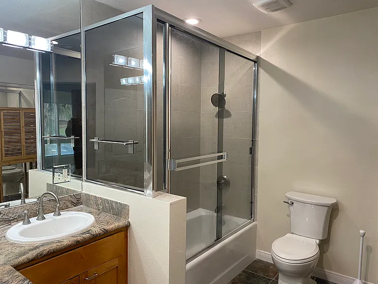 540 Hawthorn St #3E — Photo 9